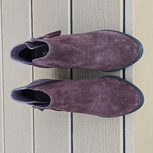 Vionic Anne Ortho Suede Snake Brown Ankle Boots Size 7